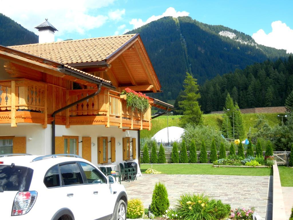 Anna Apartment Поцца-ди-Фасса Экстерьер фото